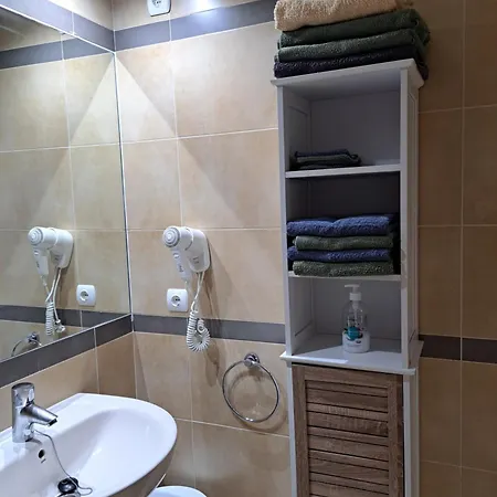 Esmeralda Seaview Apartment *